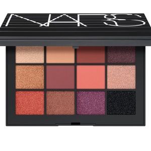 NARS Extreme Effects Eyeshadow Palette